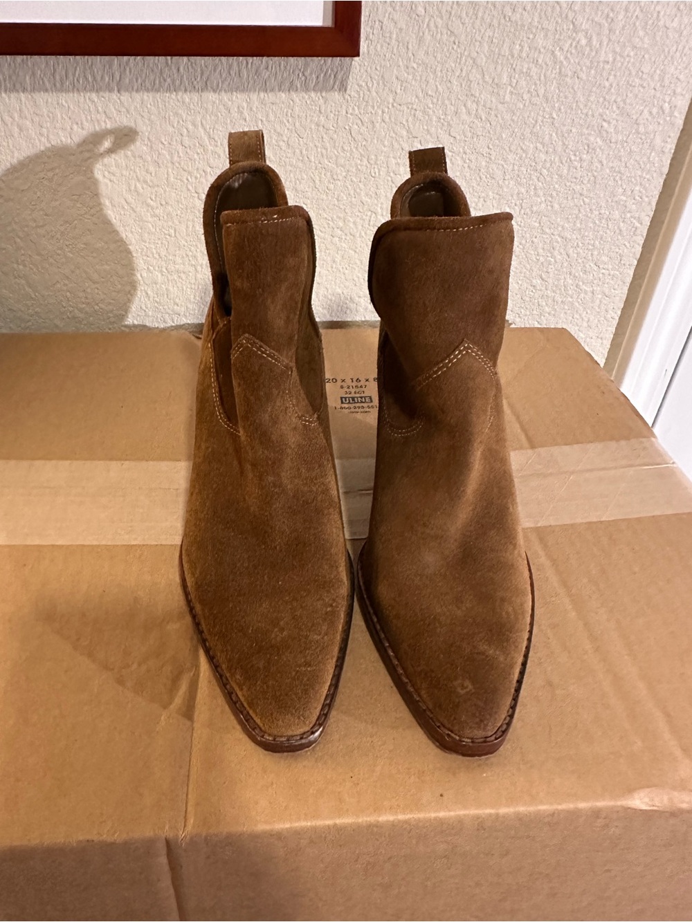 Vince Camuto Brown Suede Western Booties 7 LIKE NEW